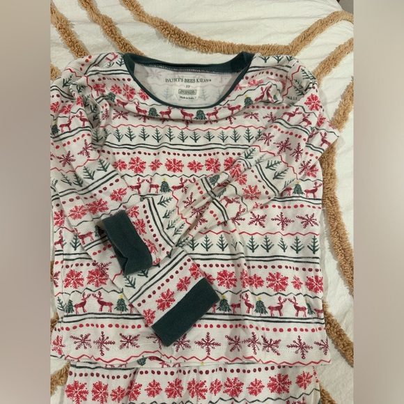 Burt’s Bees baby Christmas Jammie’s - Picture 5 of 7